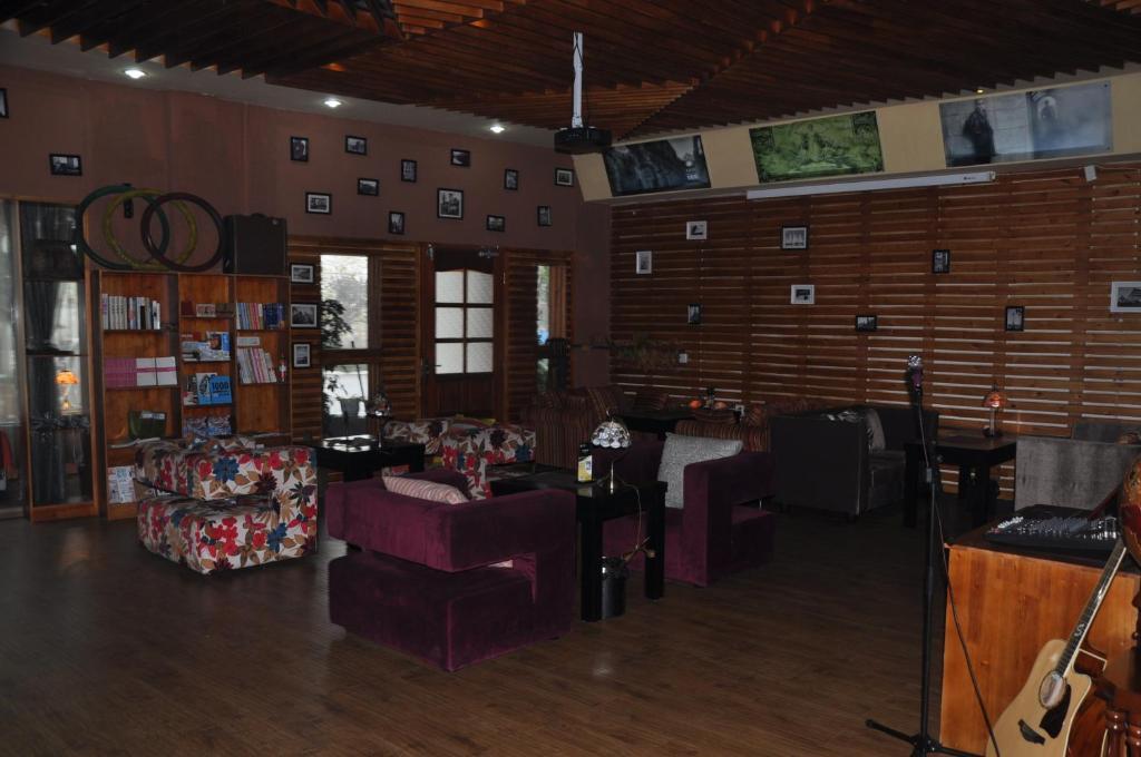 Dengfeng Climb International Youth Hostel Екстериор снимка